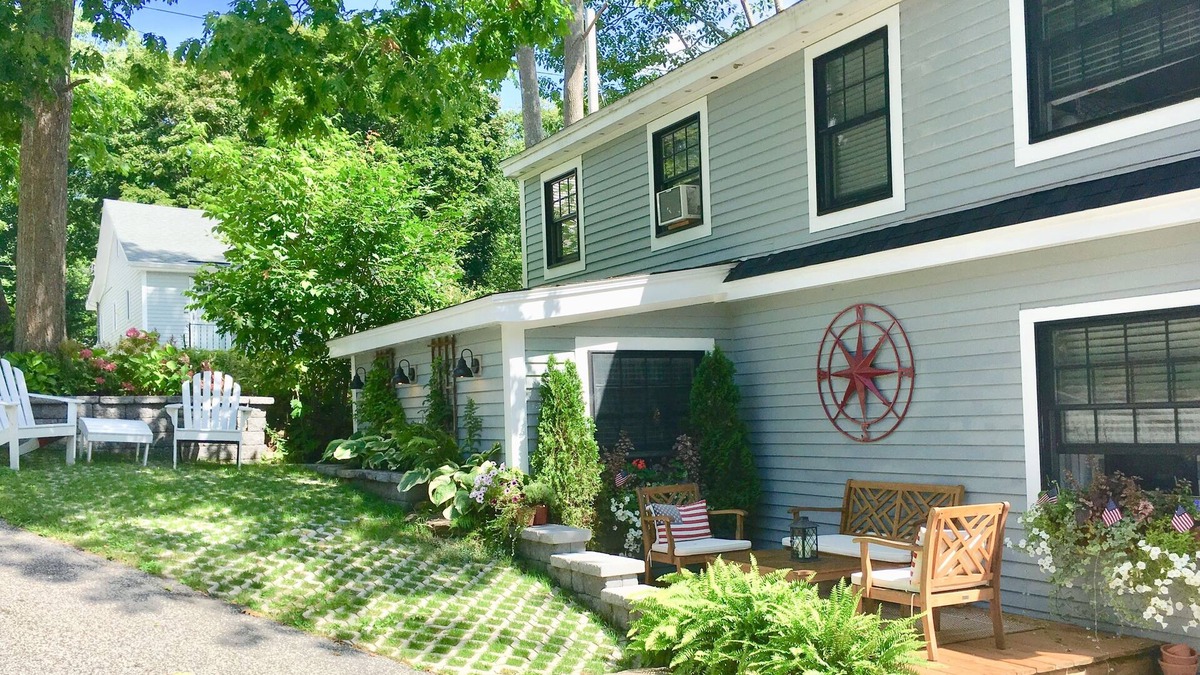 Falmouth Foreside Cottage | Charming Maine Seaside Cottage near private beach