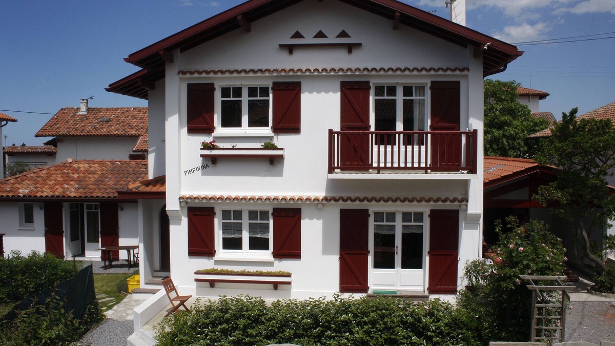 Guethary House | CHARMING MAISONNETTE GARDEN LEVEL - VILLAGE CENTER