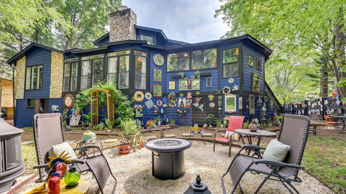 Matthews House | Charming Matthews Guest House, 10 Mi to Charlotte!
