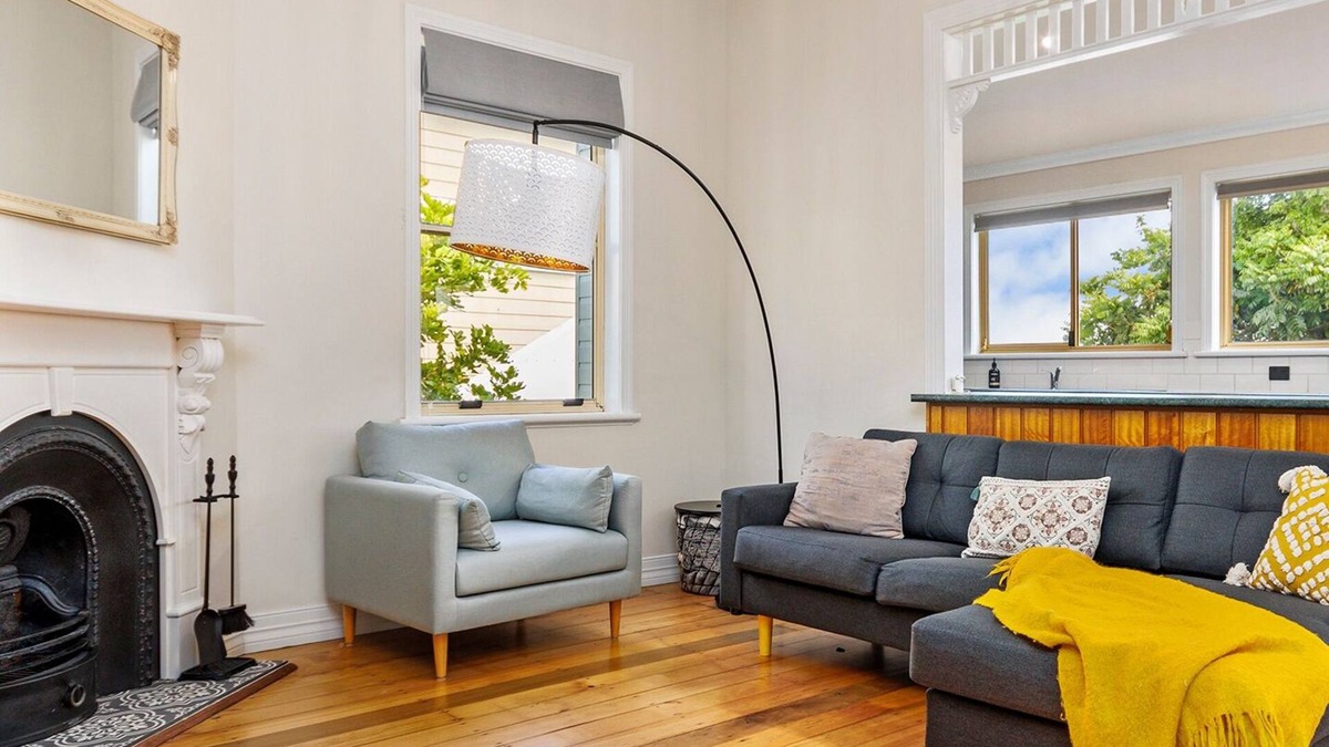 Merewether House | Charming Merewether Cottage