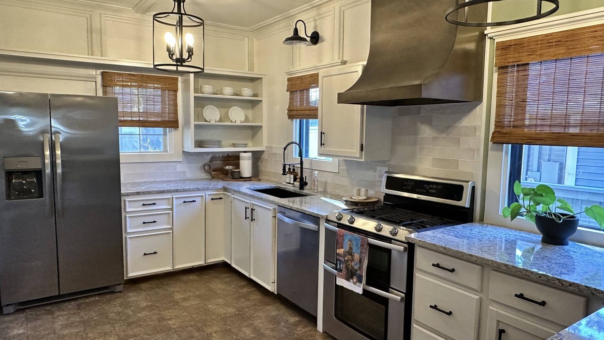 Cherry Street House | Charming Midtown Bungalow