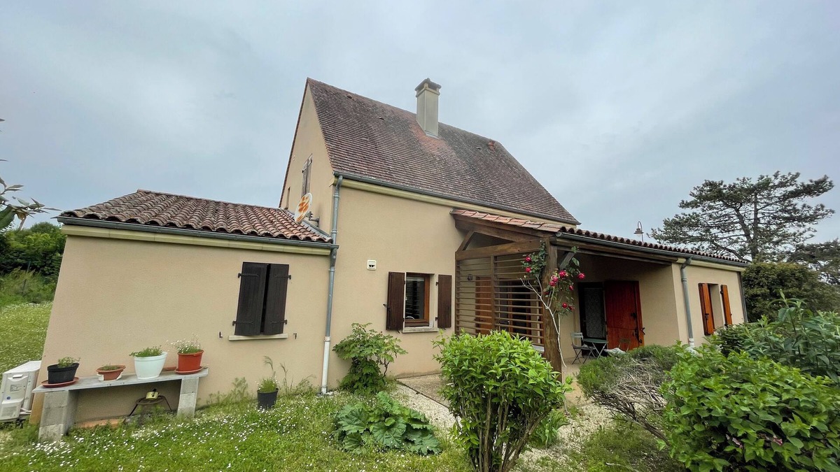 Salignac-Eyvignes House | Charming modern PMR house with garden in the heart of Périgord Noir