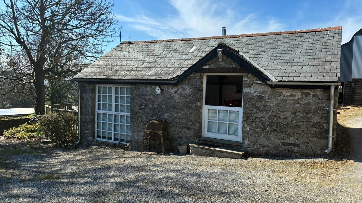 Killotteran Cottage | Charming -Moden- 1-bedroom 3 Berth cottage in County Kilkenny