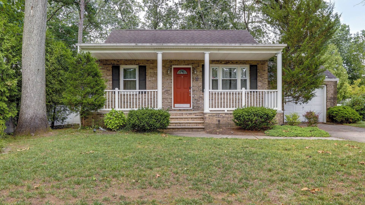 Monroe Township House | Charming Monroe Township Home - 13 Mi to RU!