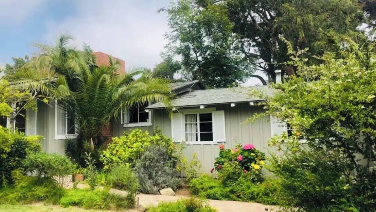 Hedgerow Cottage | Charming Montecito Home