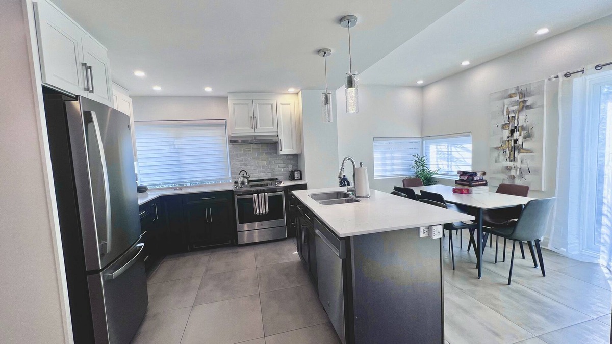 Tetreaultville House | Charming Montreal Family Haven, Near olympic stadium/15 Minutes to Downtown