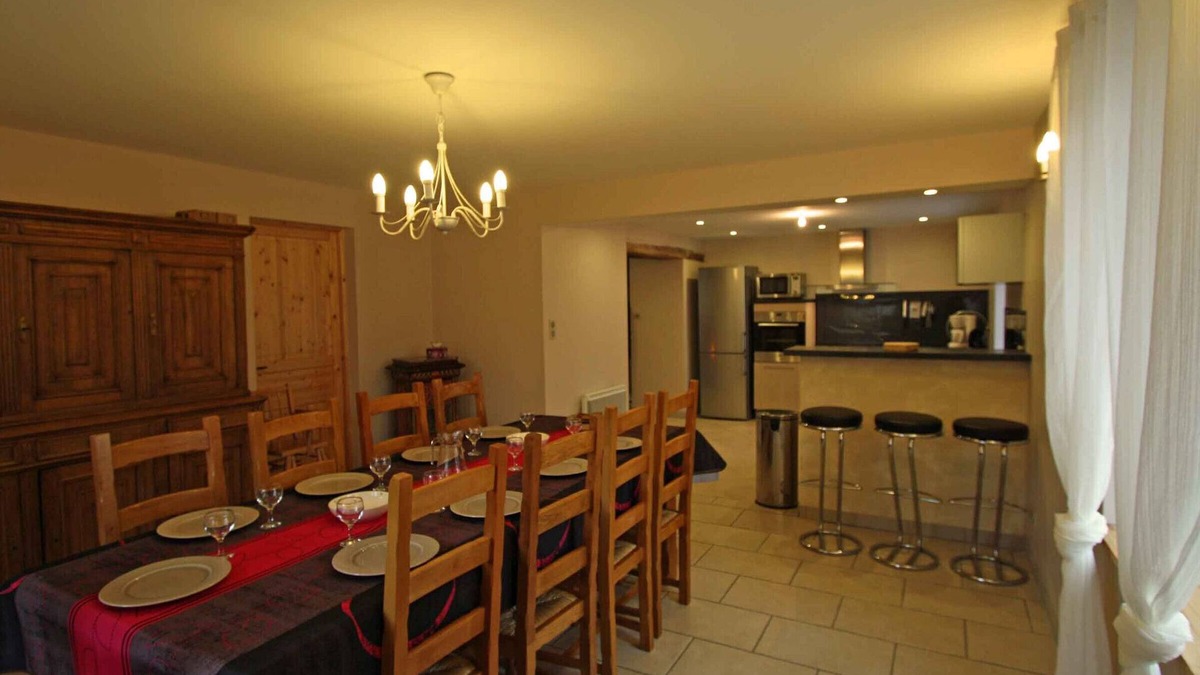 Rehaupal Cottage | Charming Mountain Getaway with Fireplace, Near Gérardmer – Sleeps 10, Pet Friendly