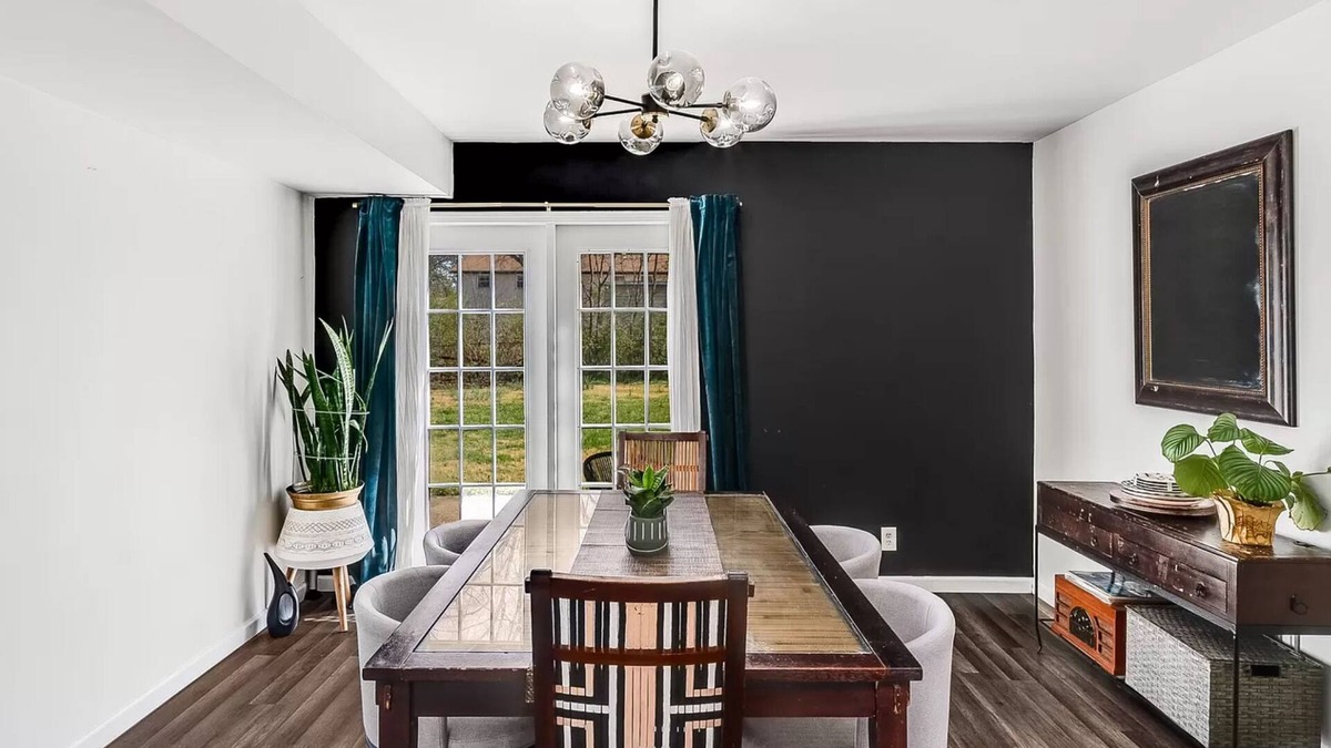 Antioch House | Charming Nashville retreat with modern amenities!