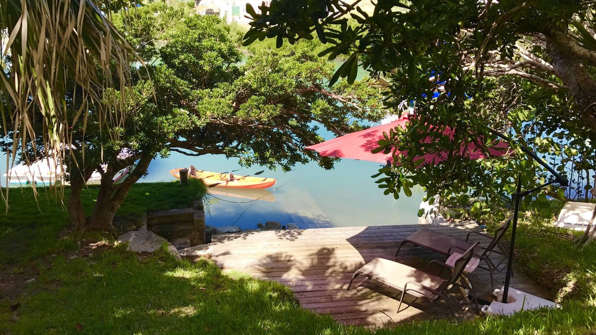 St. George's Cottage | Charming New Waterfront One Bedroom Loft Apartment On Mullet Bay St. George’s