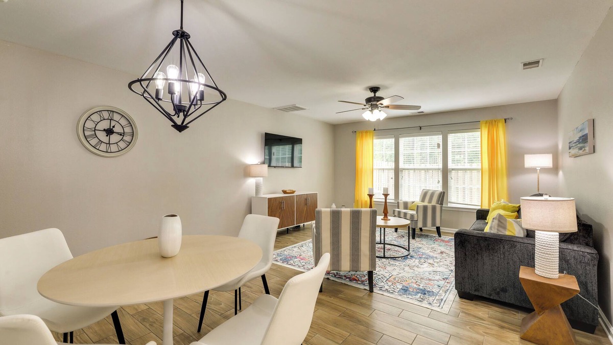 North Charleston House | Charming North Charleston Townhome - Pets Welcome!