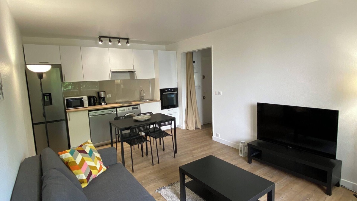 Colombes Apartment | Charming one-bedroom apartment in colombes (92)