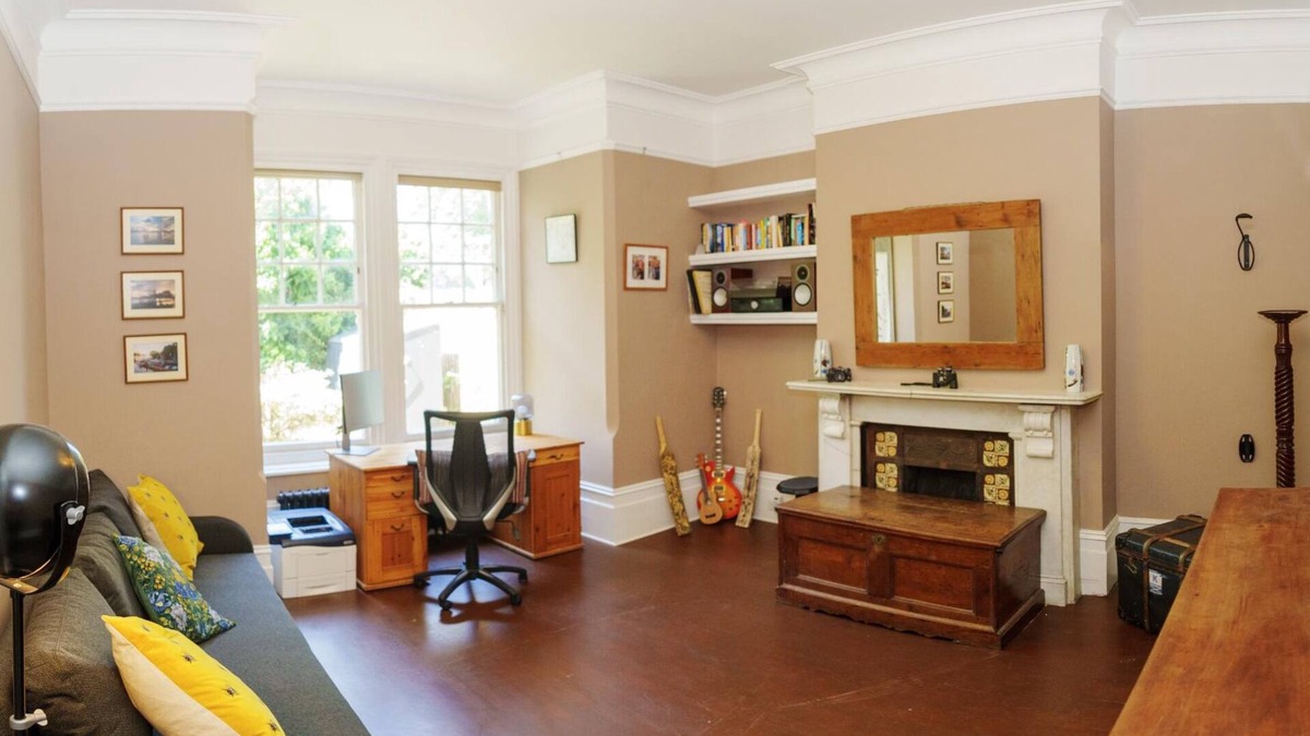 South Norwood Apartment | Charming Period Garden Flat, Perfectly Located