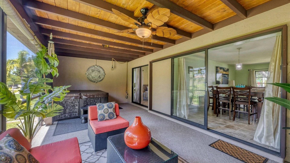 Port Charlotte Cottage | Charming Port Charlotte House near Park