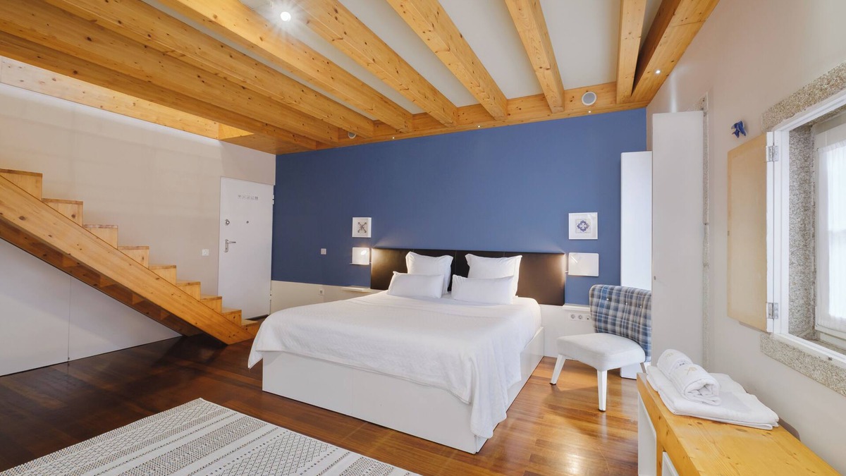 Centro / Baixa Apartment | Charming Porto Apartment with City and River Views