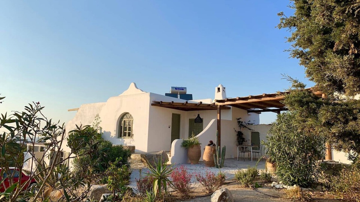 Mykonos Town Villa | Charming Private Greek Heritage Retreat (Tavros)