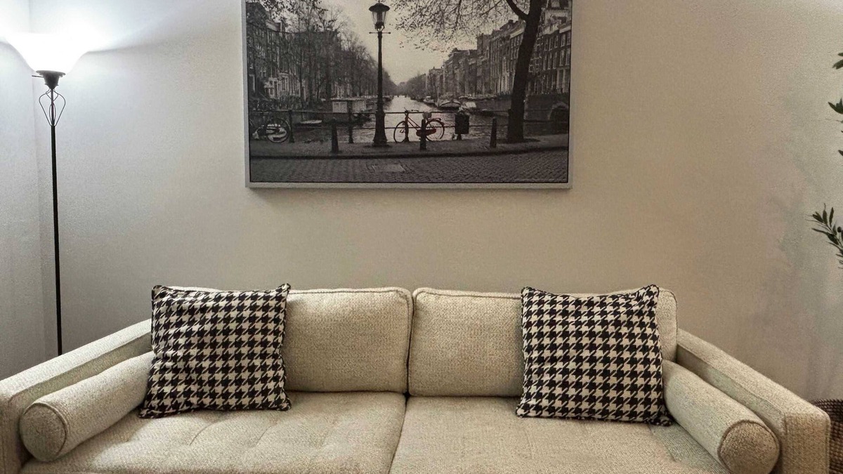 Buford House | Charming Private Guest Suite in marvelous Buford with WiFi, AC