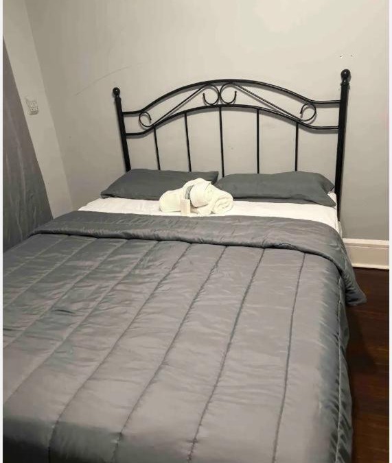 Roselle House | Charming Private Room near RWJ#2