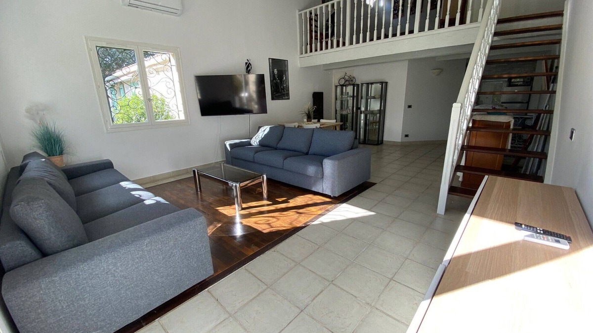 Balaruc-les-Bains House | Charming Quiet Villa with Terrace in Balaruc-les-Bains - 3 Stars, WiFi, A/C, Parking