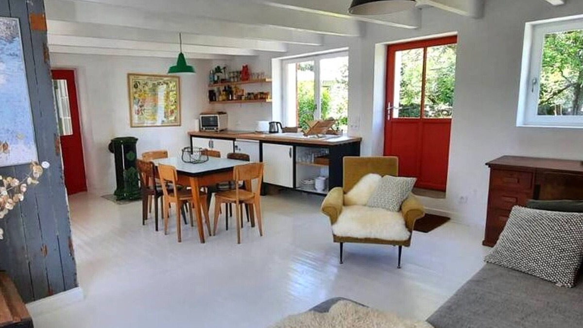 Groix House | Charming quiet house with garden in Kerlard