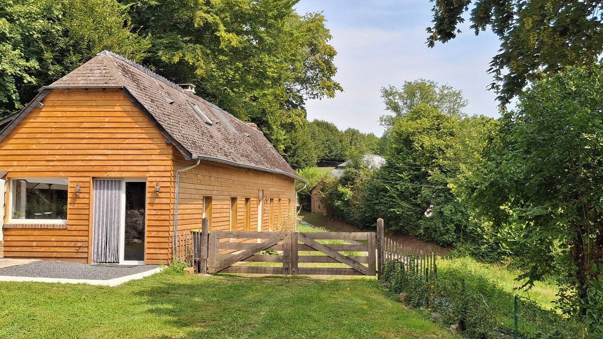 Erloy Other | Charming recently renovated 3-bedroom farmhouse in enchanting Erloy with WiFi