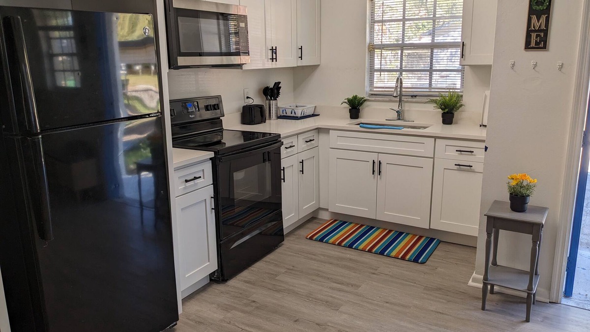 Tampa Villa | Charming Renovate Home by YBOR and Downtown