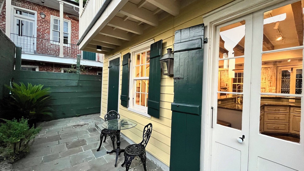 French Quarter House | Charming, Renovated & Private 3-bedroom house in French Quarter