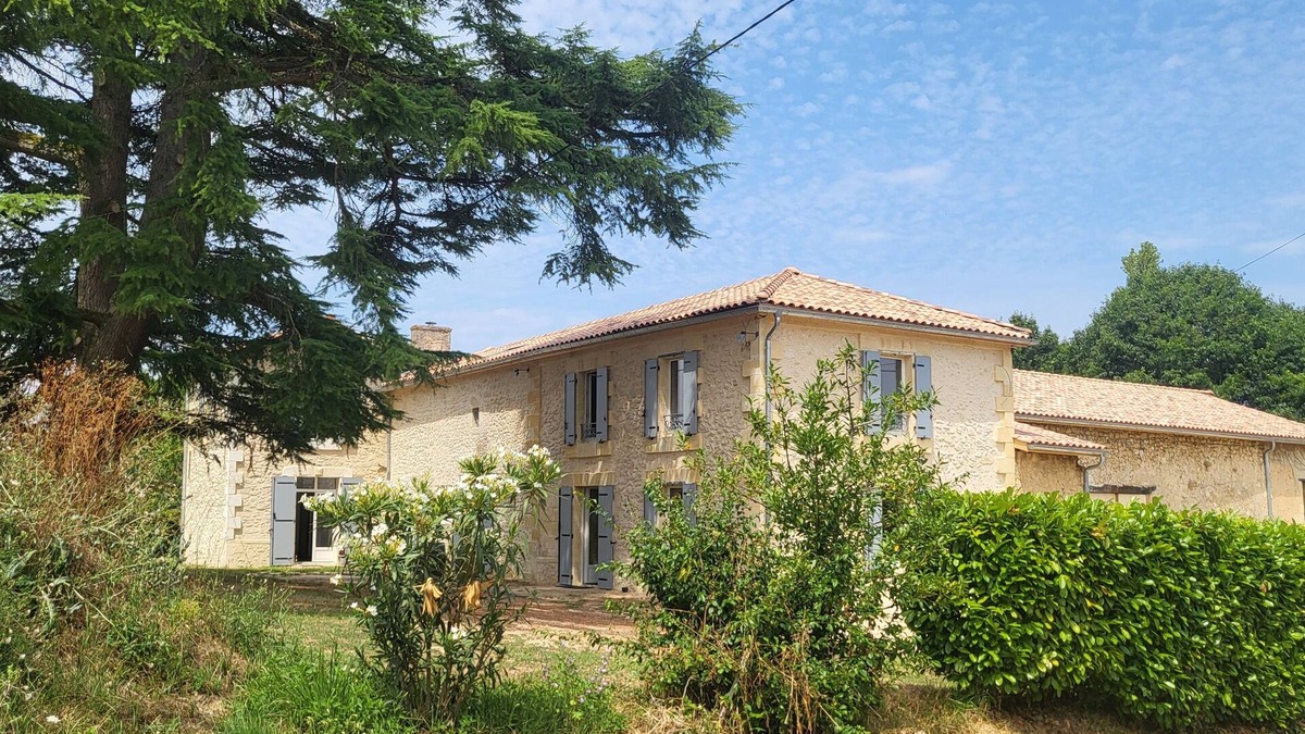 Montcaret Villa | Charming renovated villa Périgord pourpre