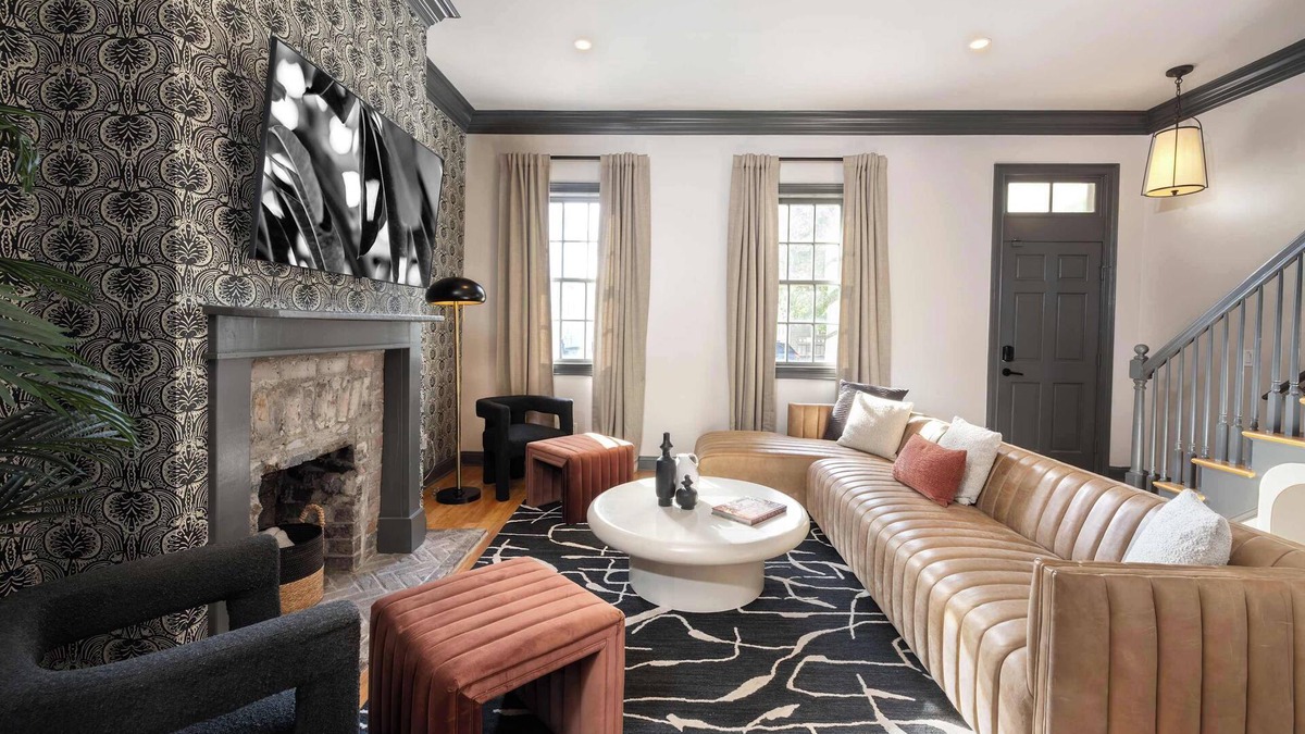 Old West Broad Neighborhood House | Charming Renovation | Free Parking