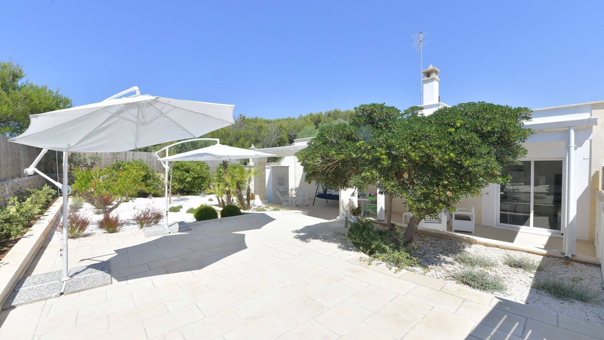 Manduria House | Charming residence nestled in the Maldives sea of Salento