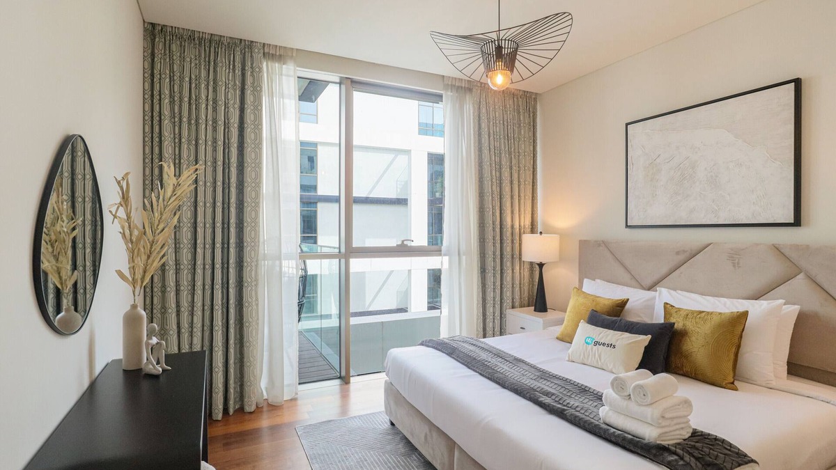 Al Wasl Apartment | Charming Retreat in CityWalk With Balcony and Pool