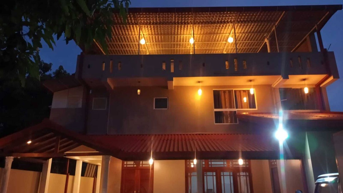 Weligama Hotel | charming retreat with spectacular views