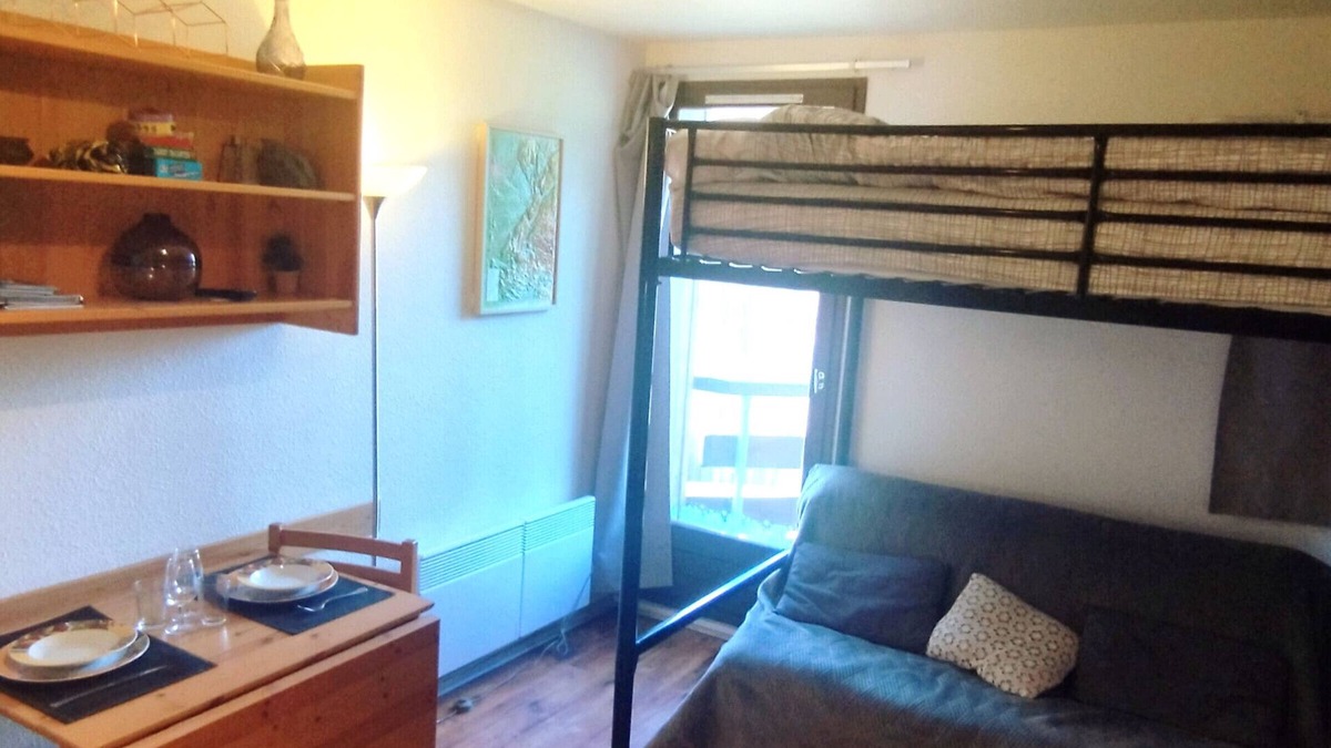 Prapoutel Apartment | Charming studio on 5th floor near hiking trails and aquatic center!
