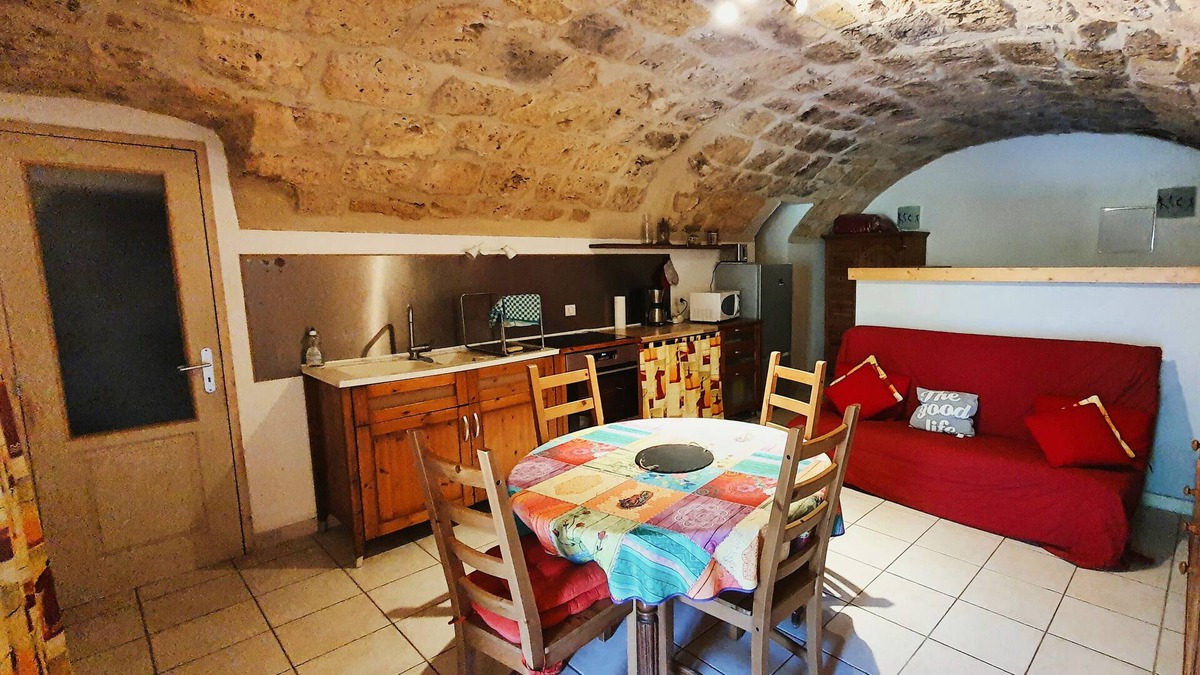 Saint-Jean-de-Bueges Apartment | Charming studio classified ** stone vaults, swimming pool, for 2 to 5 people