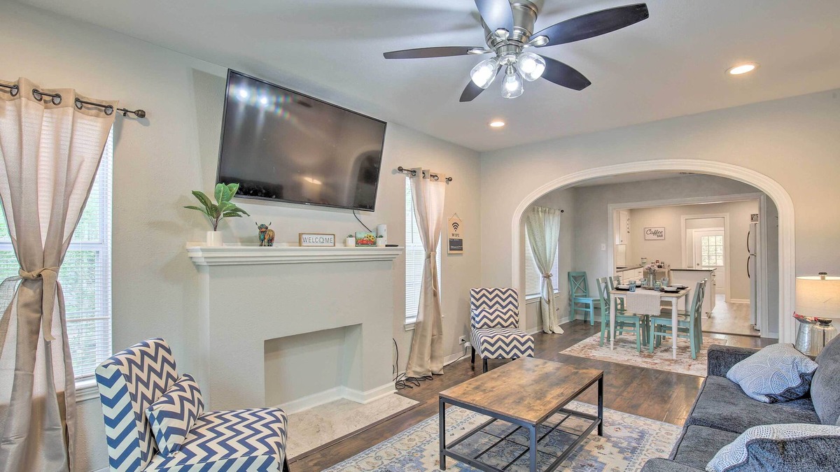 Highland Park House | Charming San Antonio Home < 4 Mi to Downtown!