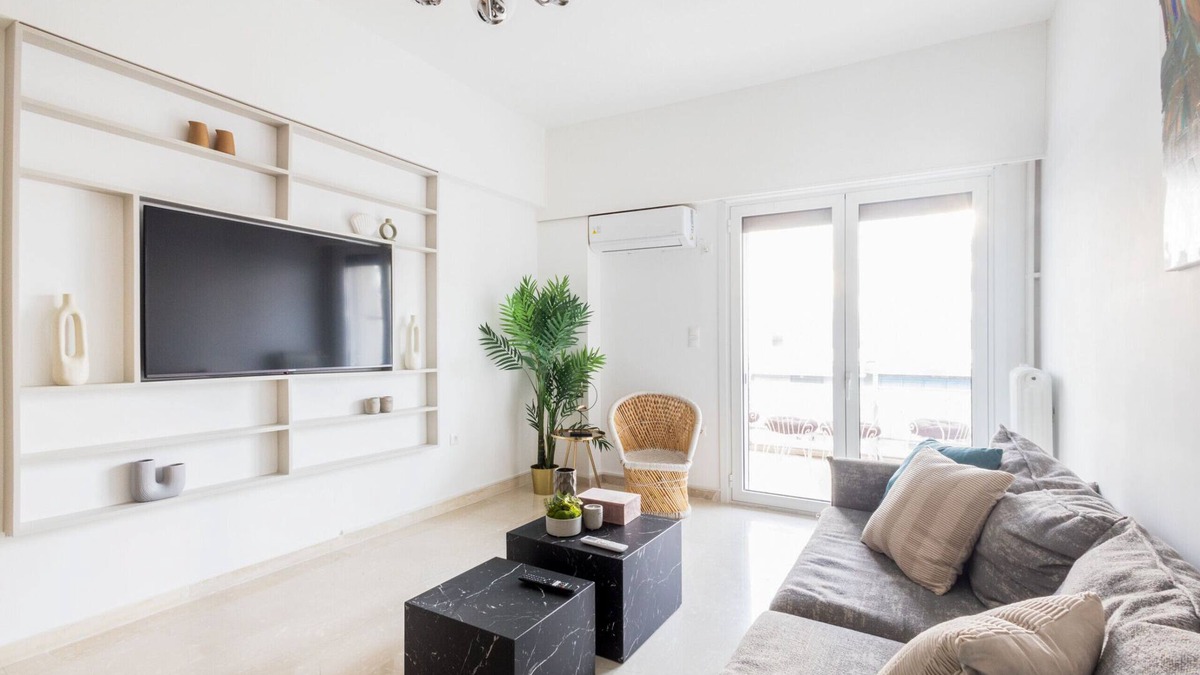 Glyfada Apartment | Charming Seaside Apartment | Elegant 2BR in Glyfada