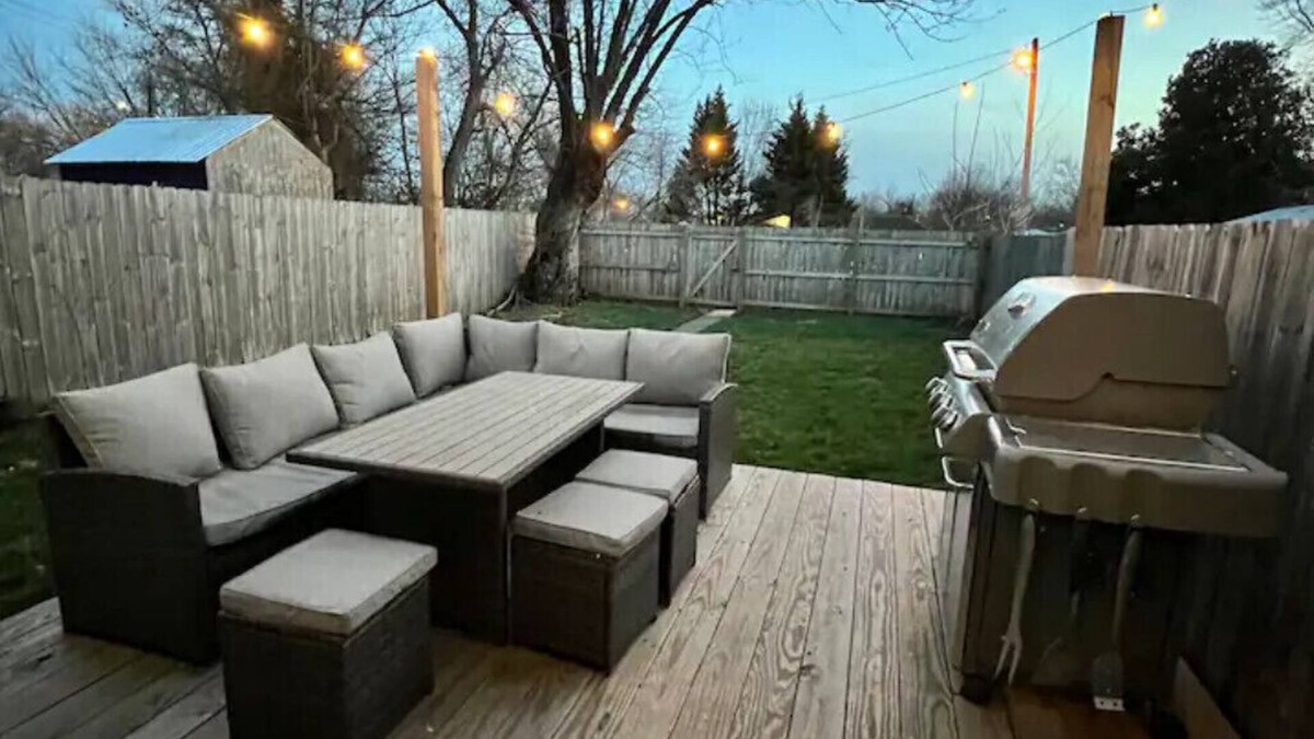Merriwether House | Charming shotgun home, minutes from Churchill Downs, Expo Center & downtown