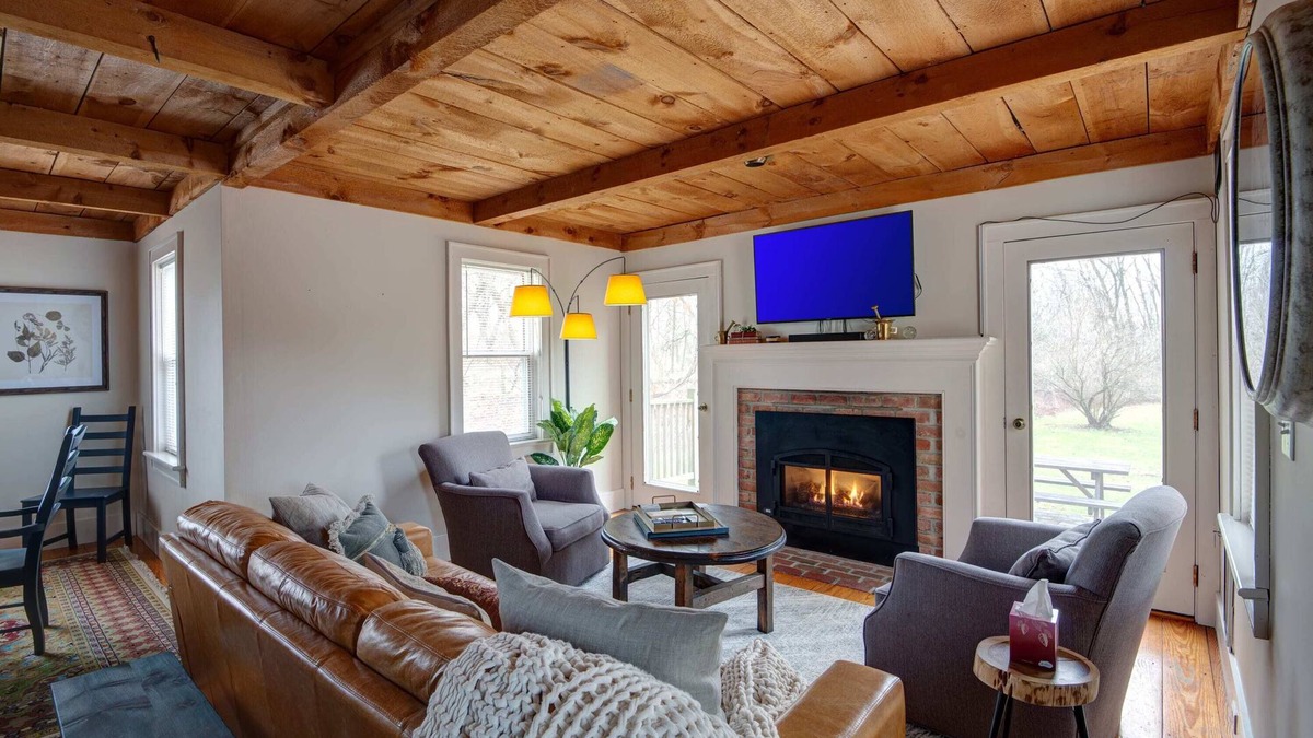 Skaneateles House | Charming Skaneateles Getaway