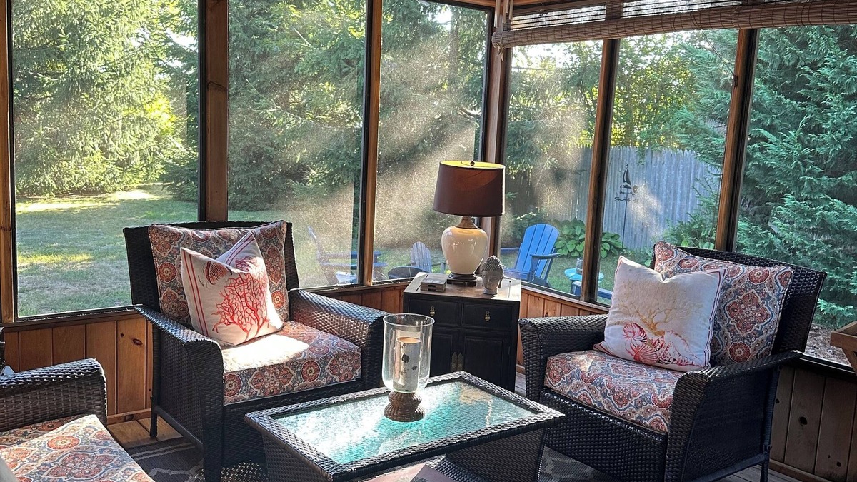 Kenyon House | Charming South County Cottage by the Sea