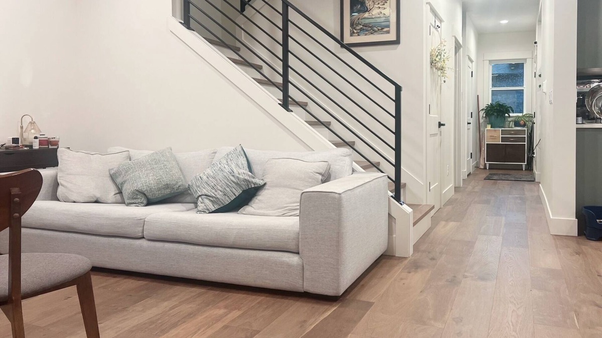 Richmond House | Charming Spacious 2-bedroom house with Study in Central Portland
