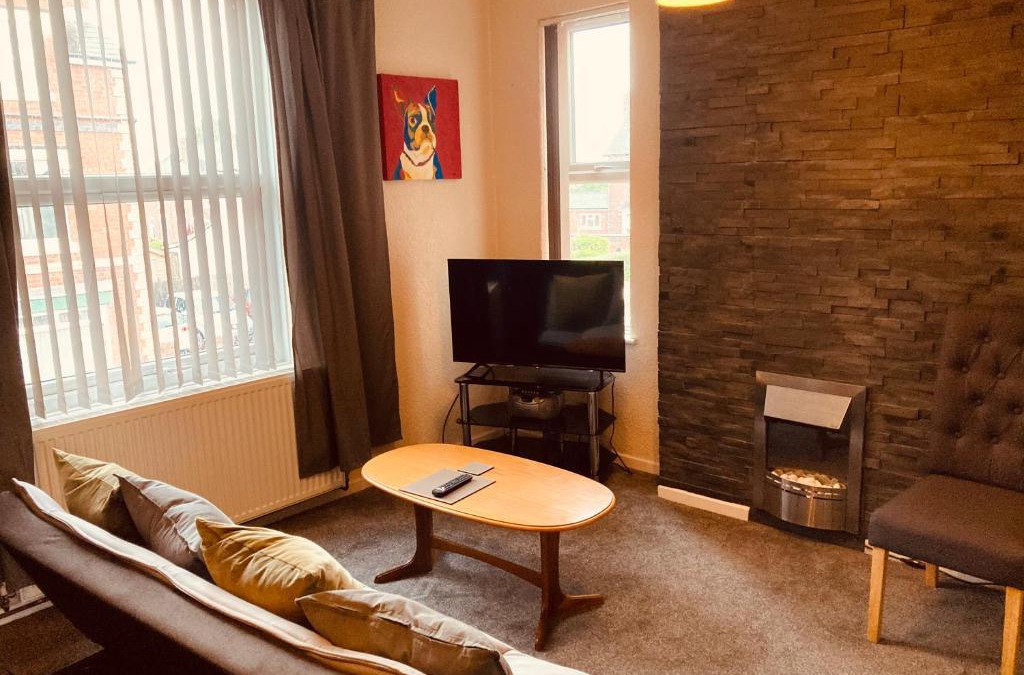 Kidderminster Apartment | Charming Spacious Apartment, Kidderminster