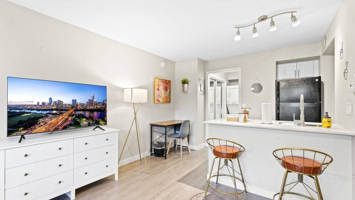 Allandale Apartment | Charming Studio Close to Downtown and Domain