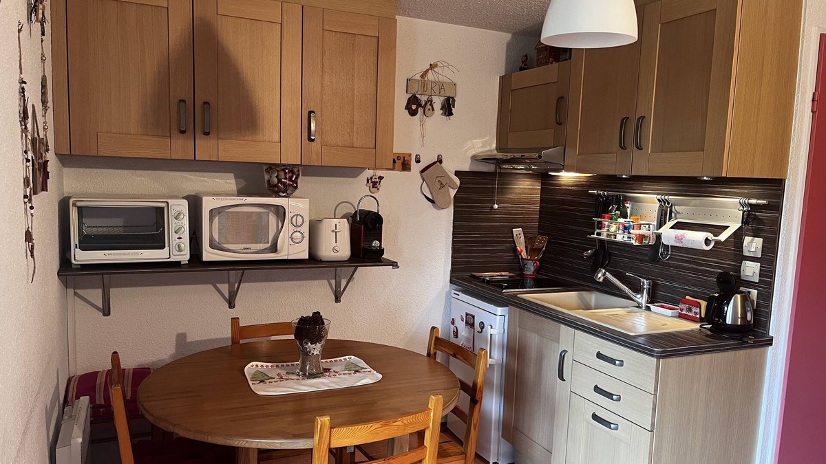 Les Rousses Apartment | Charming studio in mid-mountain location, 1/2 ground floor, very quiet residence.
