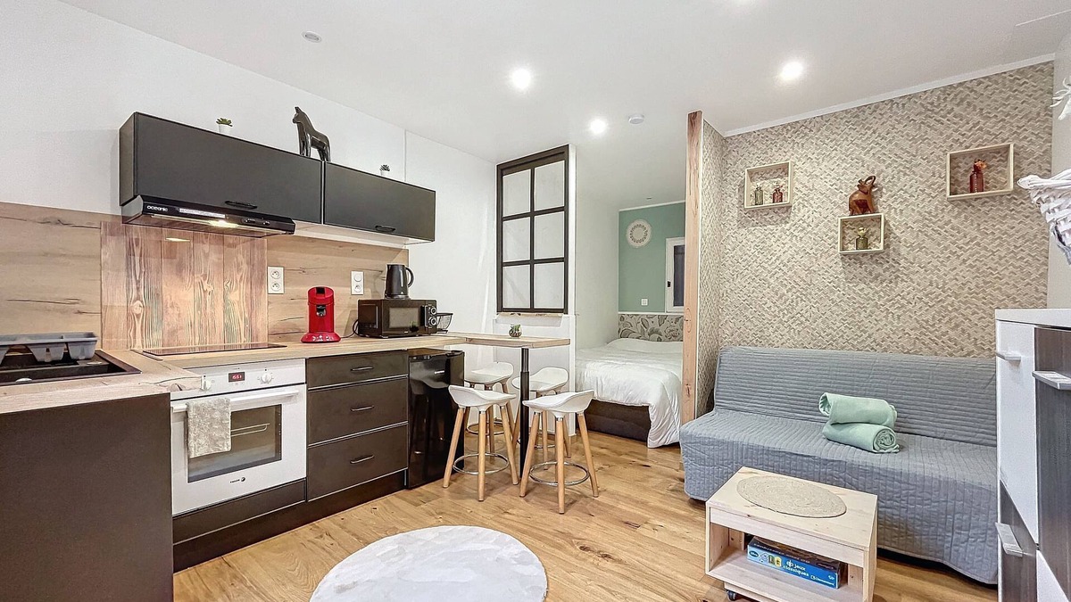 Centre Historique Apartment | Charming studio in the city center of Narbonne