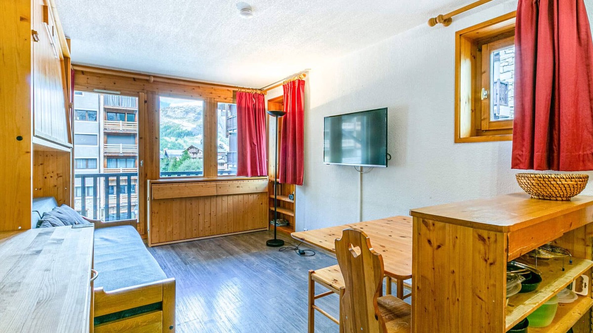Val-d'Isere Apartment | Charming Studio with Parking, Ski-In/Ski-Out in Central Val-d'Isère