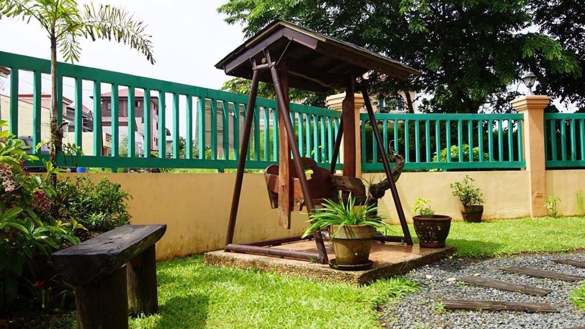 Silang Junction North House | Charming Tagaytay Vacation Home