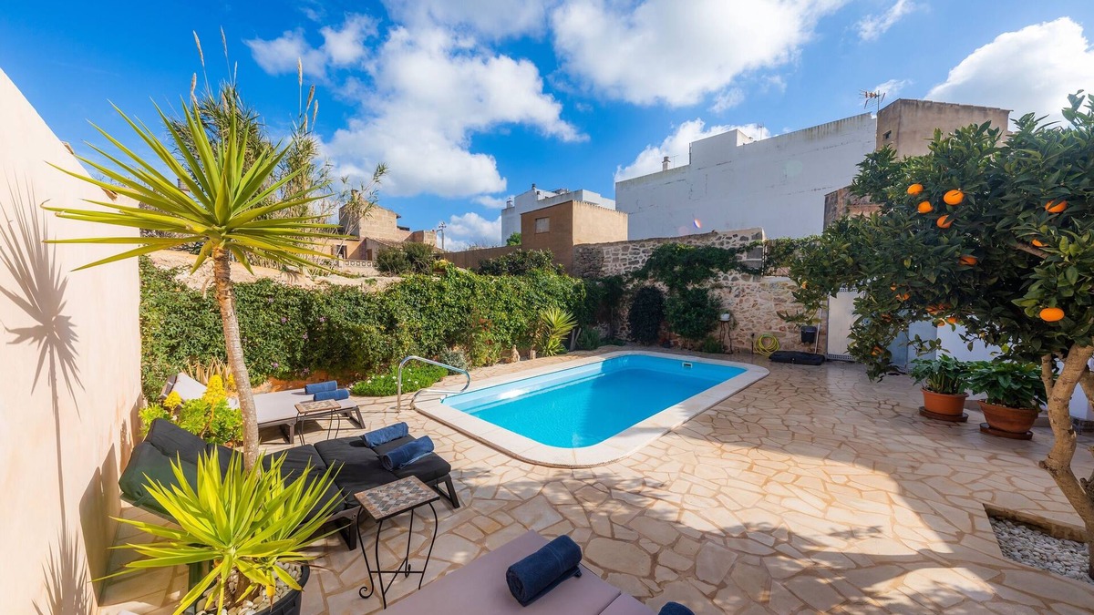 Santanyi Villa | Charming town house with pool - Casa Can Tatau