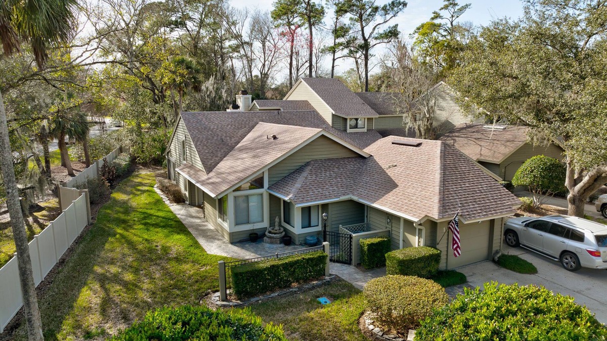 Palm Valley House | Charming Townhome with Patio, Firepit- Close to Golf + Beach