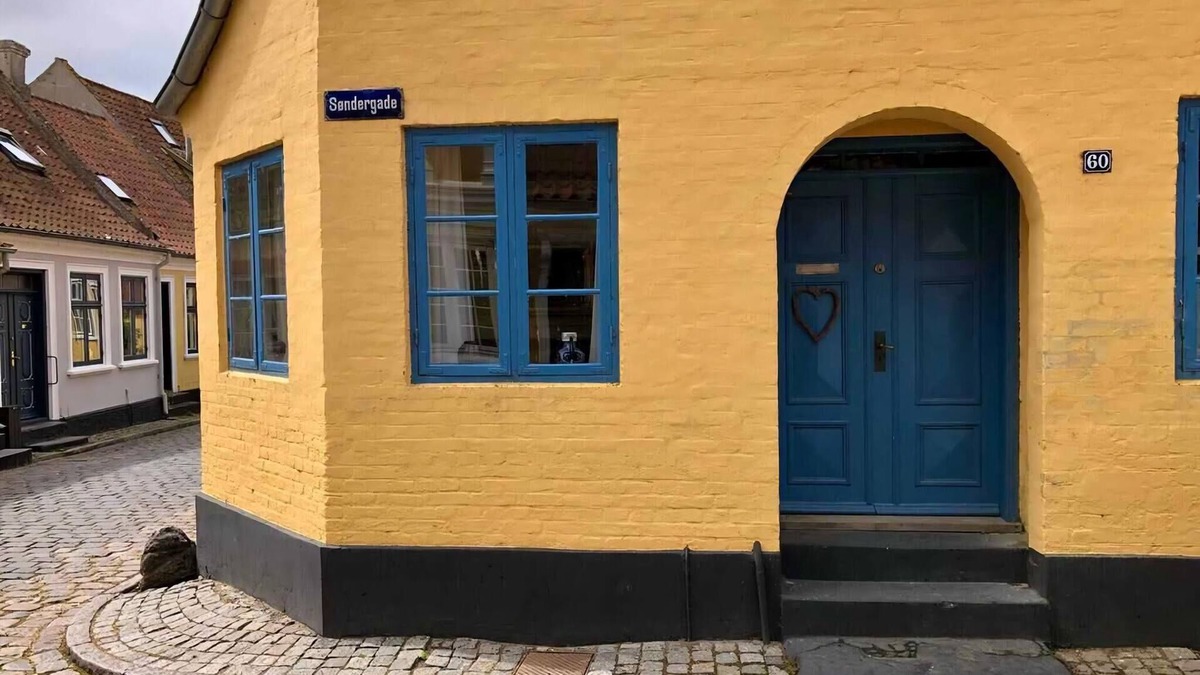 Ærø Municipality House | Charming townhome near beach and square