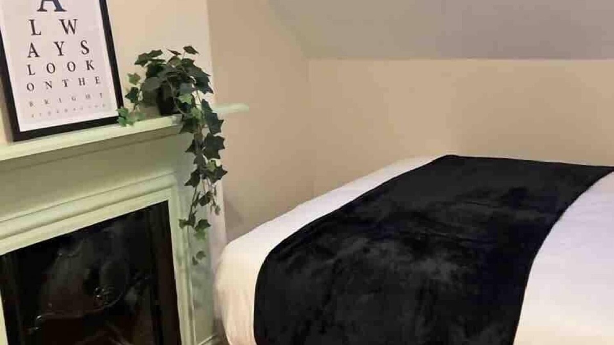 Queens Quarter House | Charming Townhouse, Sleeps 8!