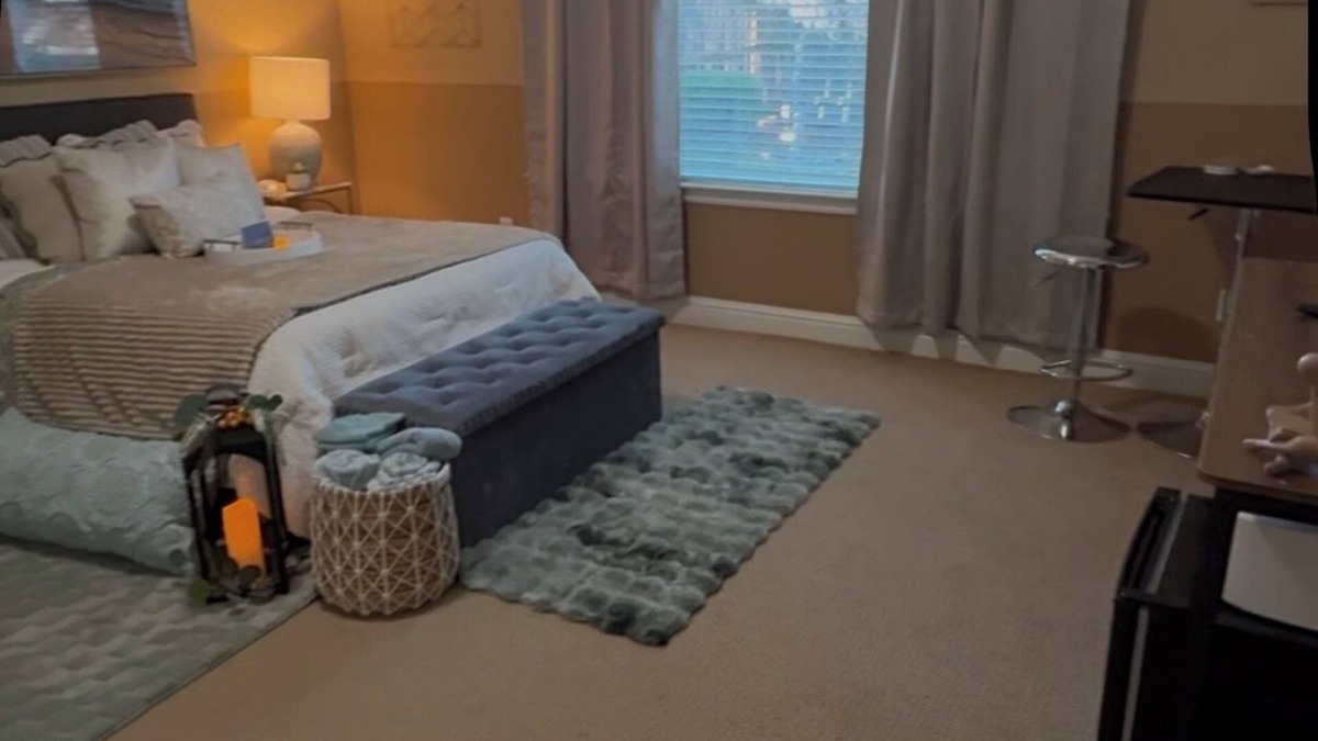 Auburn House | Charming -Tranquility Guest-Rm Suite in Auburn, Coffee, Teas & WiFi